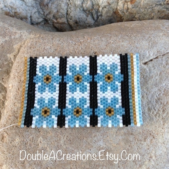 BLUE Flower Beaded G2 Pen, Handmade - Picture 6 of 6